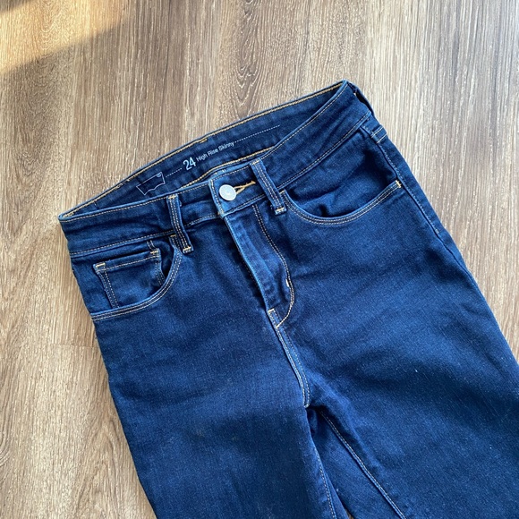 Levi’s - Picture 2 of 3